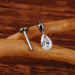 Zoey Piercing | Titan